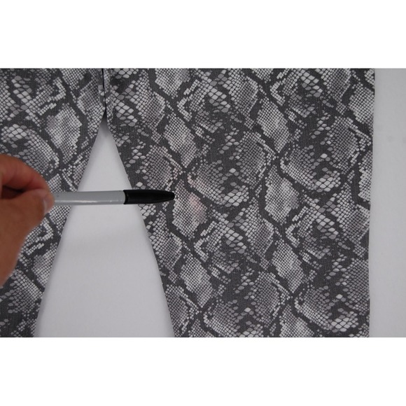 Seven7 Jeans Womens 14 Gray Snake Print‎ Mid Rise Skinny Stretch Denim Pants - Picture 8 of 15